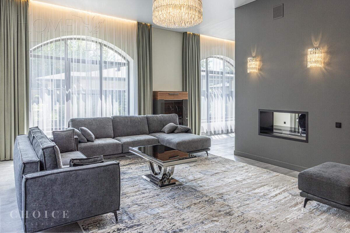 2-этажный коттедж 1 300 м² без отделки