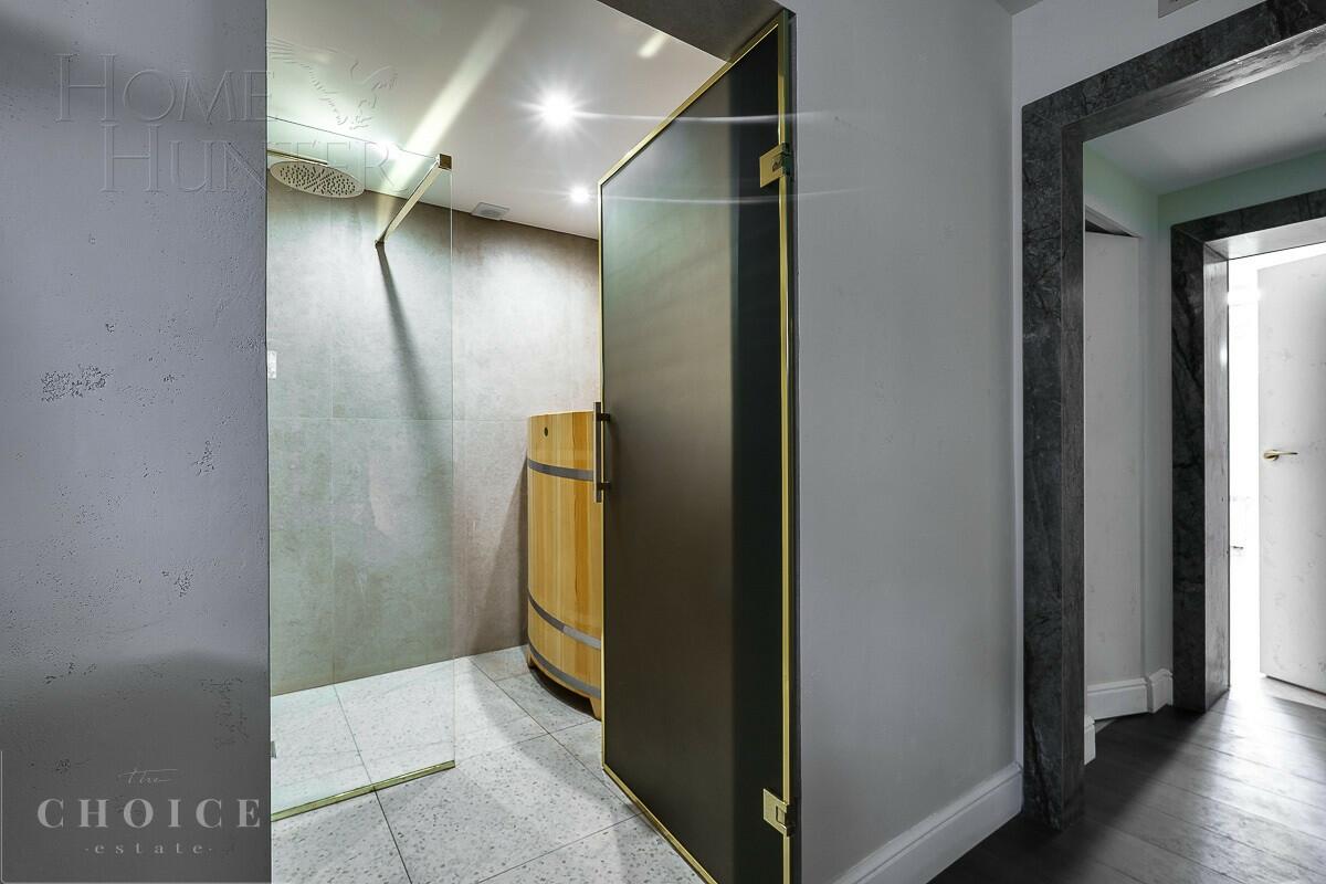 2-этажный коттедж 350 м² с отделкой