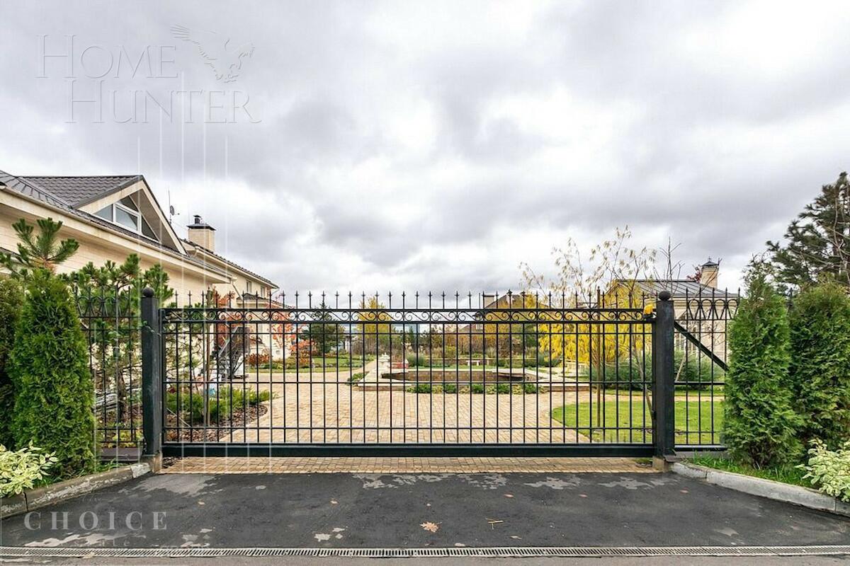 2-этажный коттедж 737 м² с отделкой