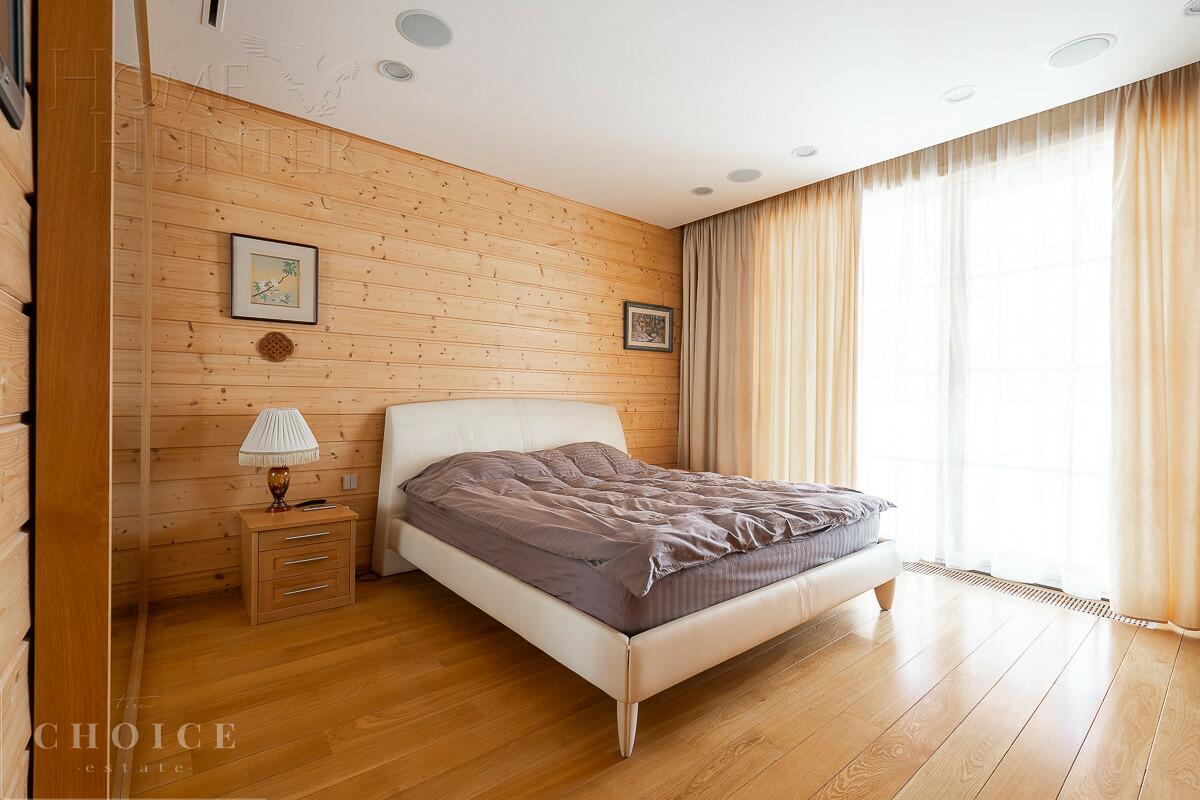 2-этажный коттедж 1 300 м² с отделкой