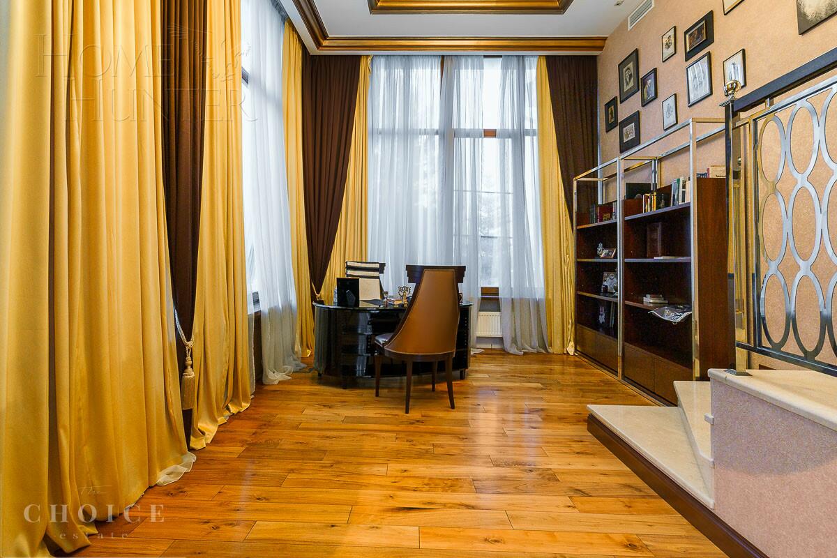 2-этажный коттедж 1 250 м² с отделкой