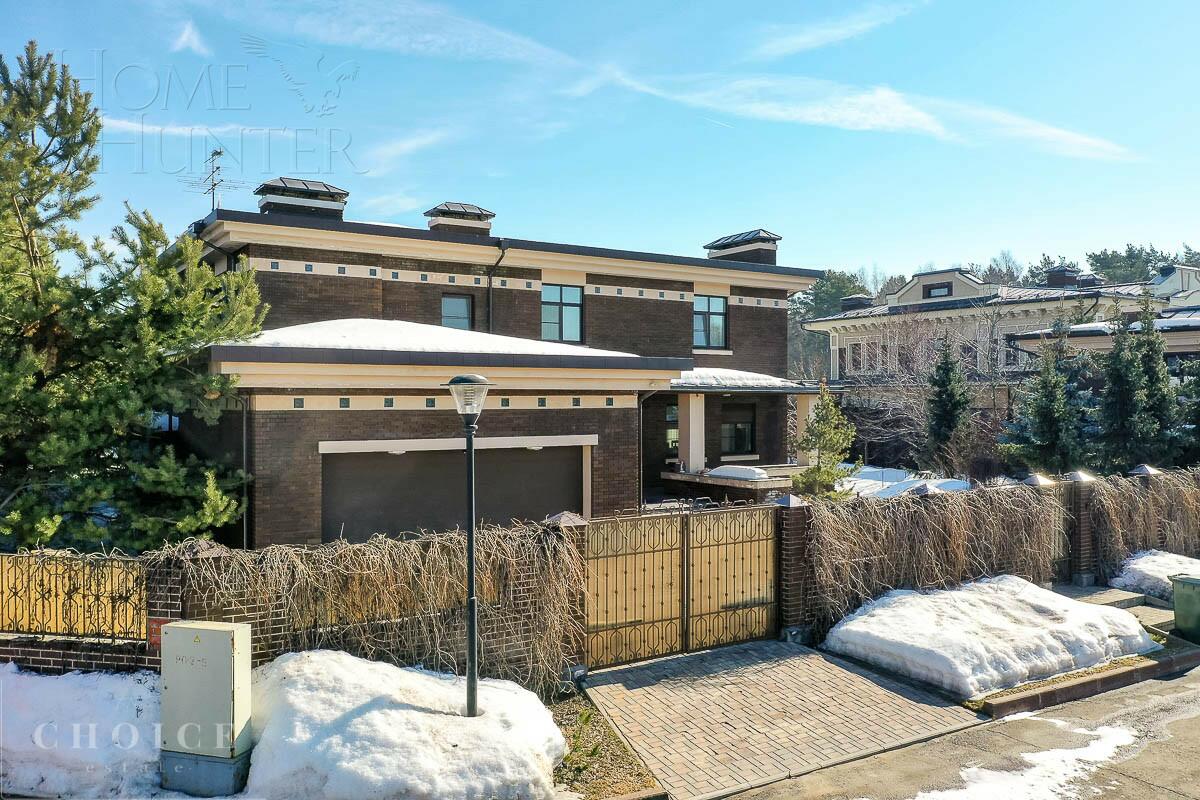 2-этажный коттедж 550 м² с отделкой