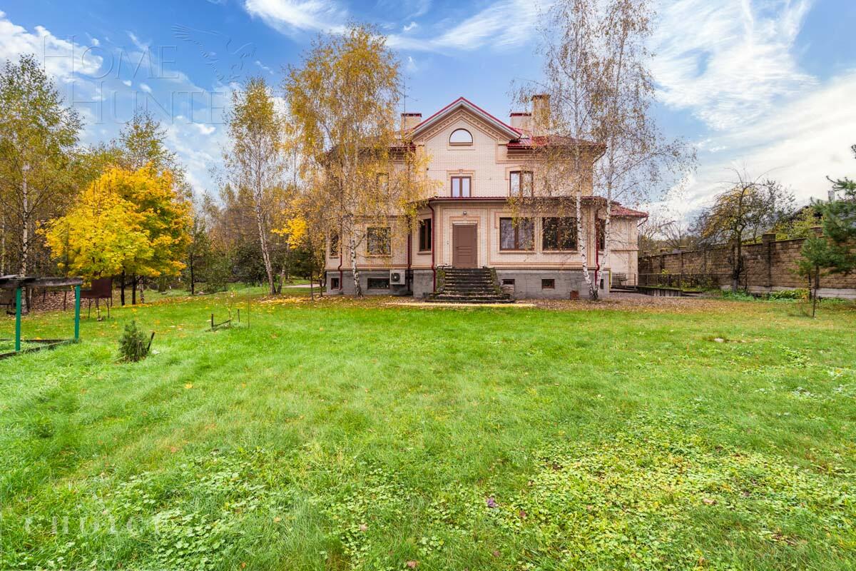 2-этажный коттедж 750 м² с отделкой