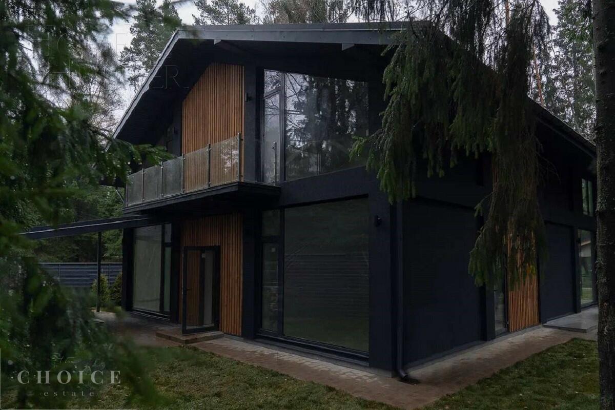 2-этажный коттедж 300 м² без отделки