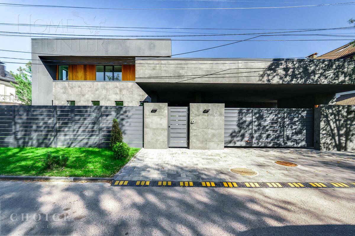 2-этажный коттедж 500 м² с отделкой