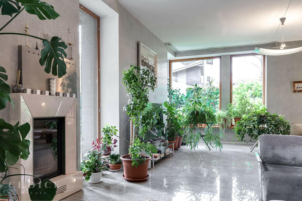 2-этажный коттедж 600 м² с отделкой