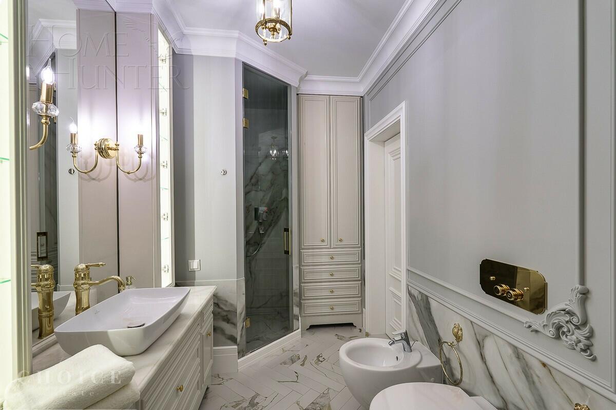 2-этажный коттедж 350 м² с отделкой