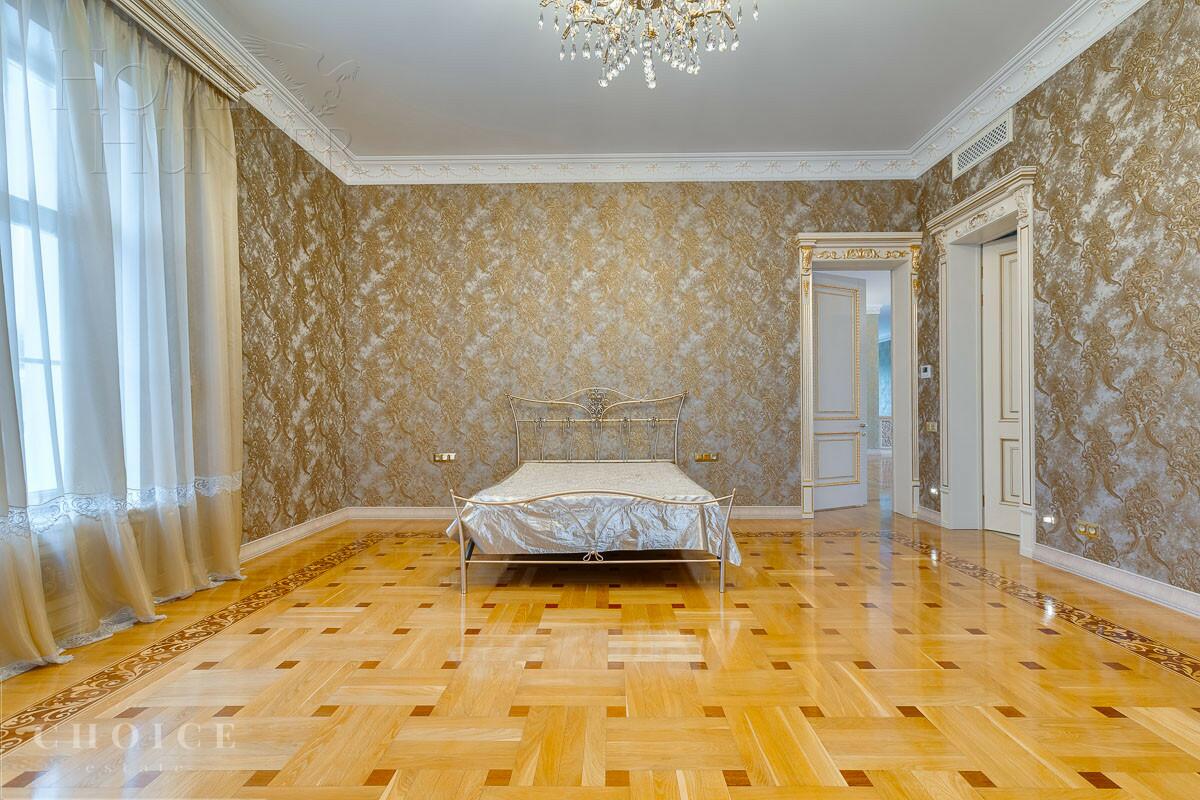 2-этажный коттедж 3 000 м² с отделкой