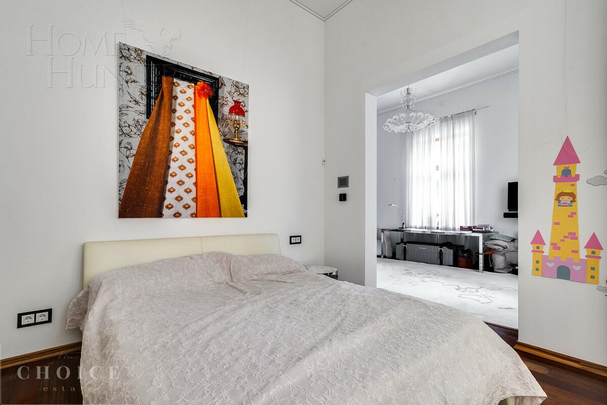 2-этажный коттедж 1 100 м² с отделкой