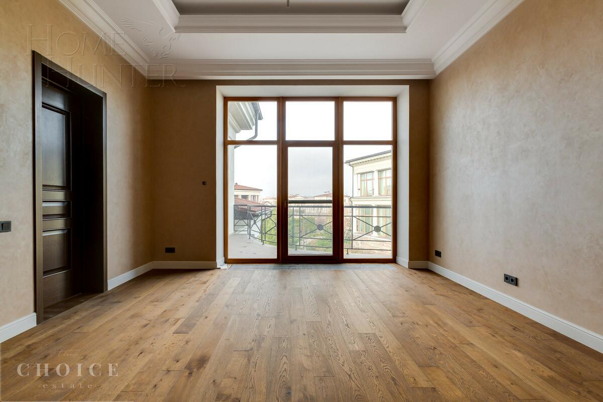 2-этажный коттедж 1 250 м² с отделкой