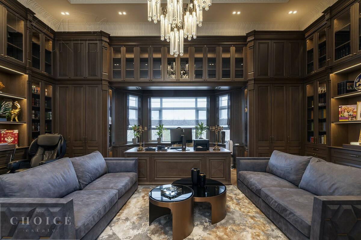 3-этажный коттедж 1 100 м² с отделкой