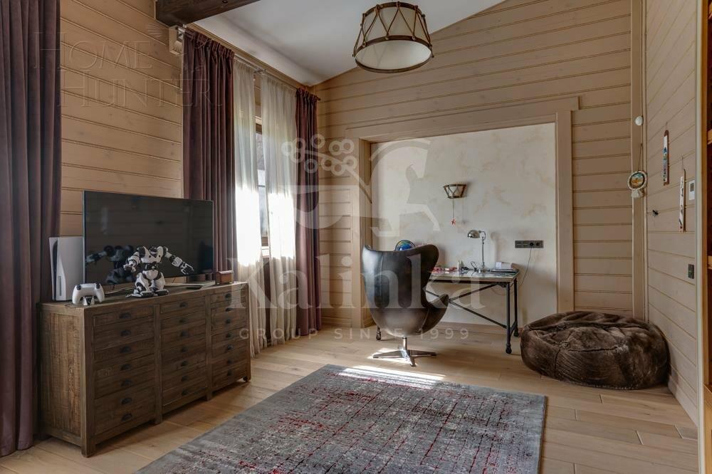 2-этажный коттедж 1 800 м² с отделкой