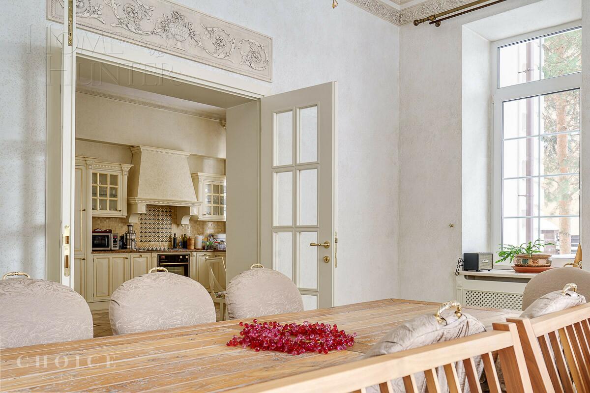 2-этажный коттедж 400 м² с отделкой