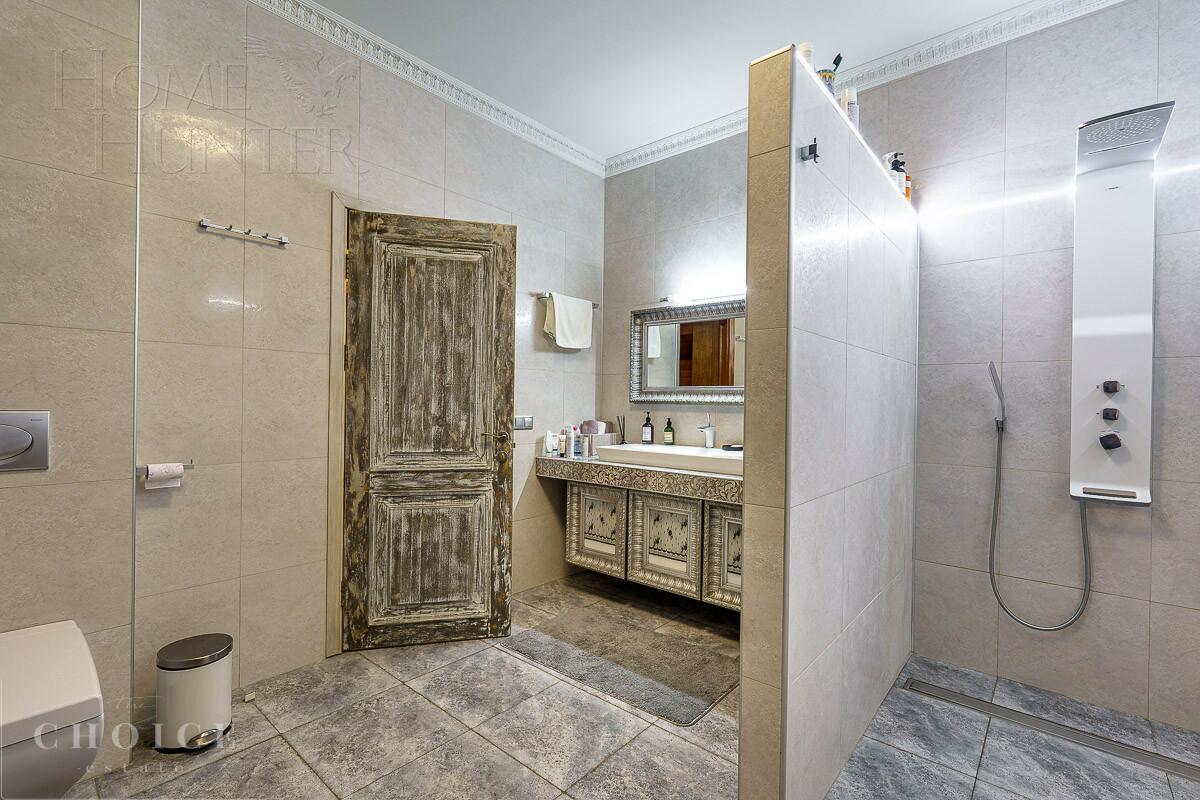 2-этажный коттедж 1 150 м² с отделкой