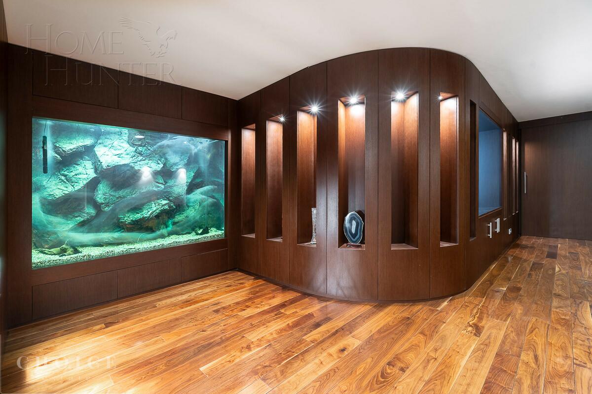 2-этажный коттедж 1 300 м² с отделкой