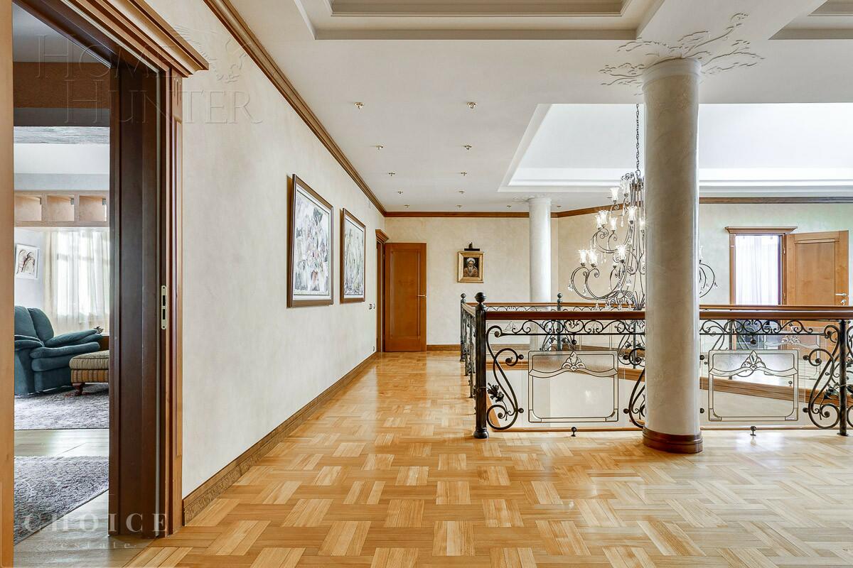 2-этажный коттедж 1 460 м² с отделкой