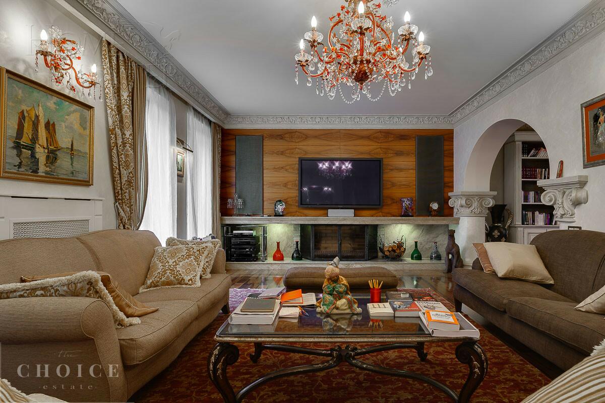 2-этажный коттедж 726 м² с отделкой