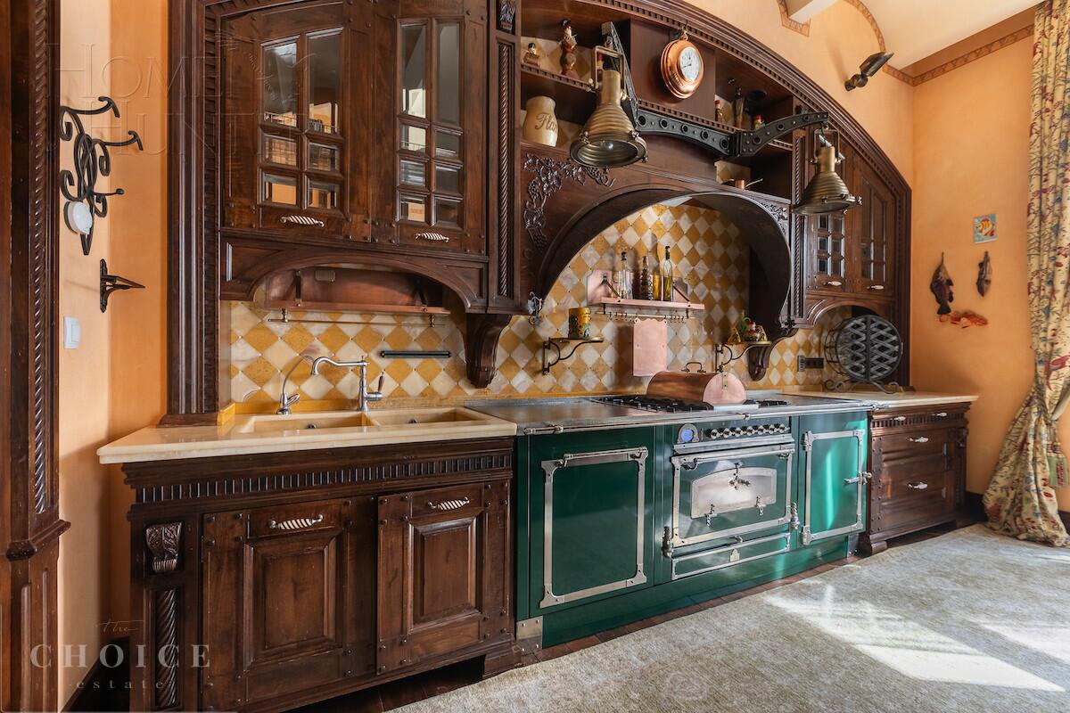 2-этажный коттедж 1 091 м² с отделкой