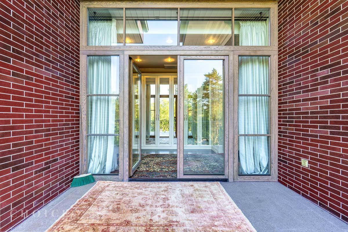 3-этажный коттедж 2 500 м² с отделкой