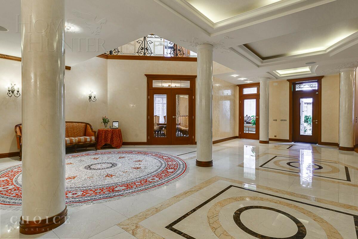 2-этажный коттедж 1 460 м² с отделкой