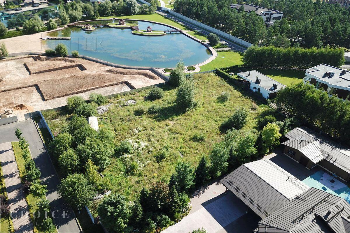 Участок 76.67 сот. в охраняемом поселке