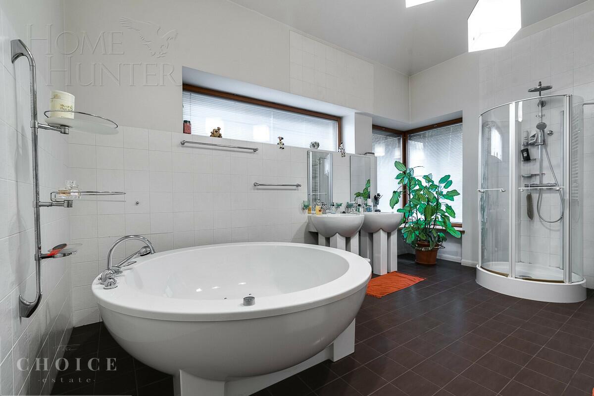 2-этажный коттедж 600 м² с отделкой