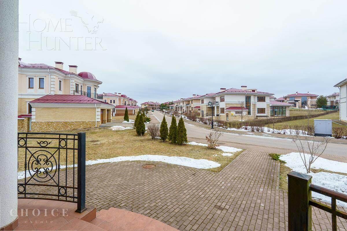 2-этажный коттедж 855 м² без отделки