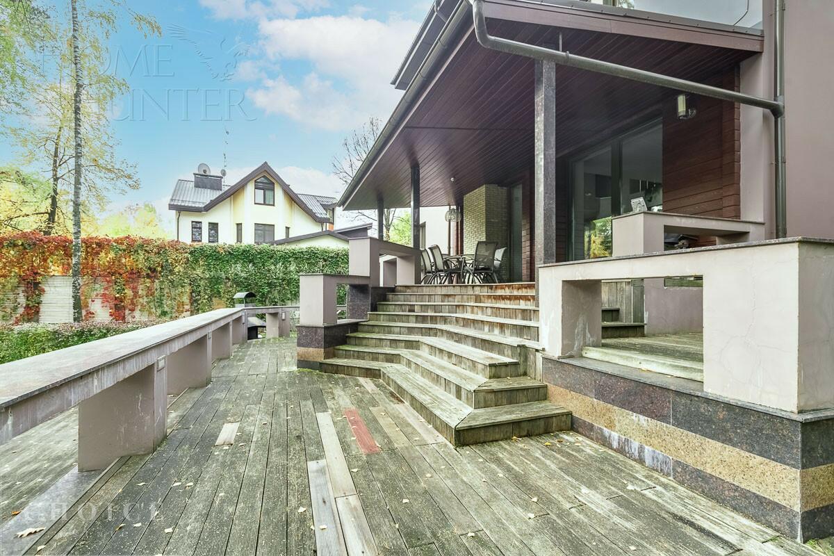 2-этажный коттедж 600 м² с отделкой