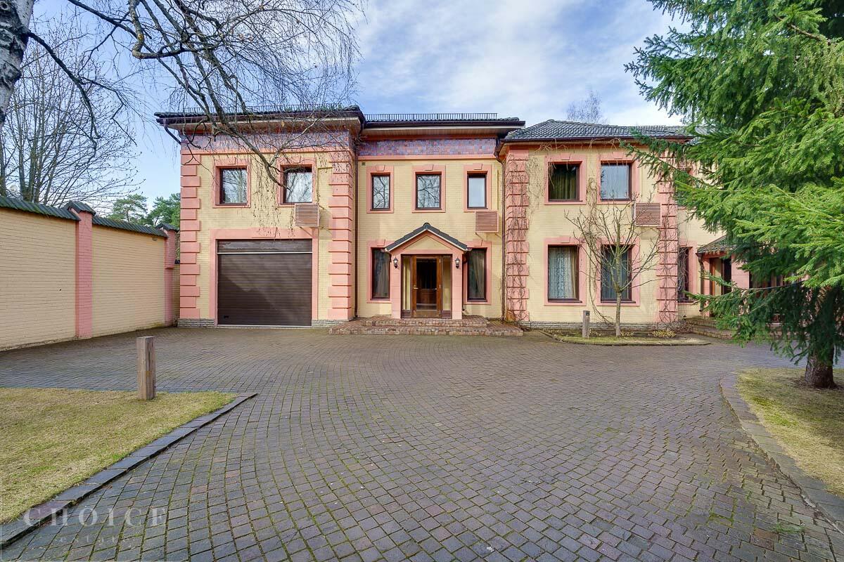 2-этажный коттедж 726 м² с отделкой