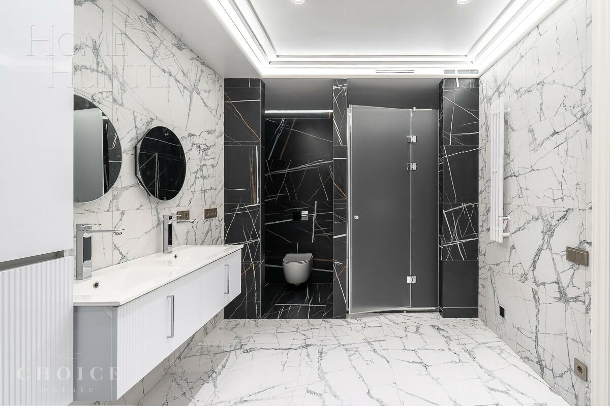 3-этажный таунхаус 271 м² с отделкой