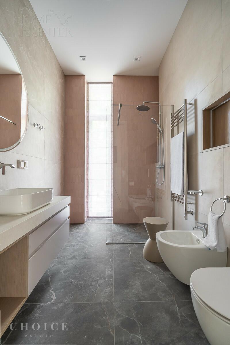 2-этажный коттедж 645 м² с отделкой