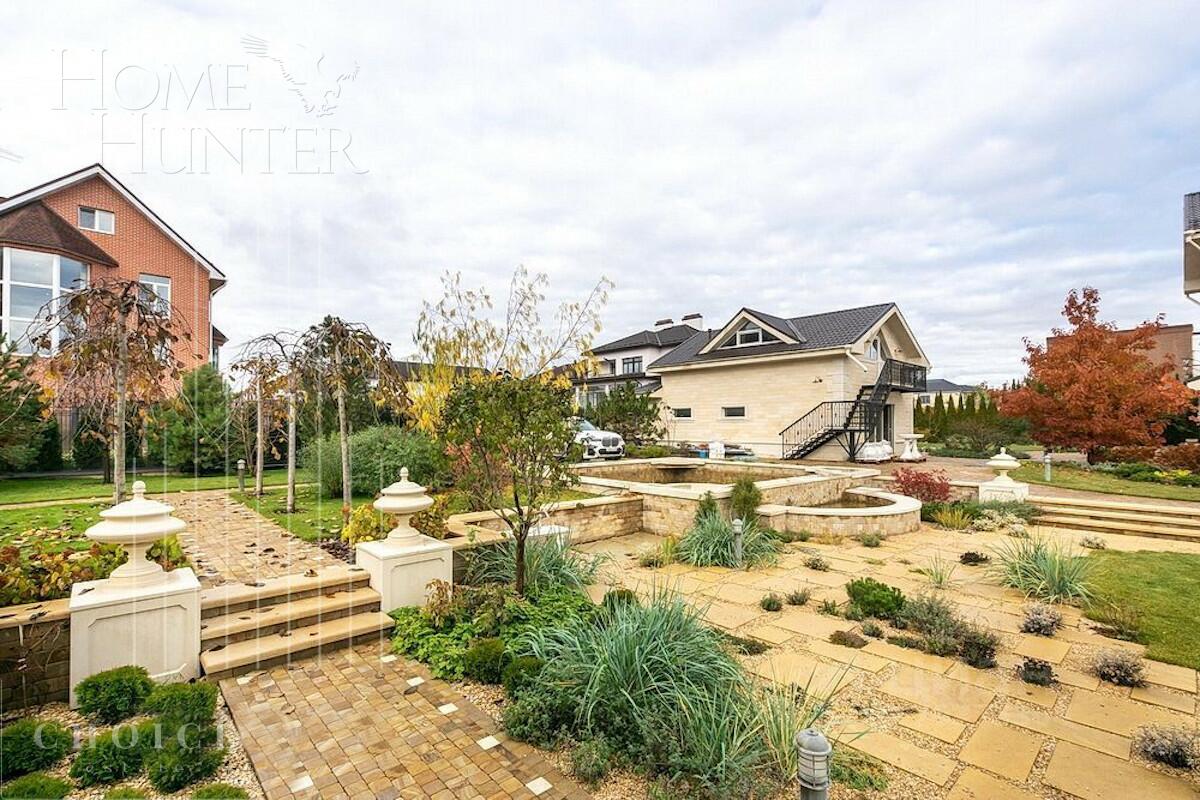 2-этажный коттедж 737 м² с отделкой