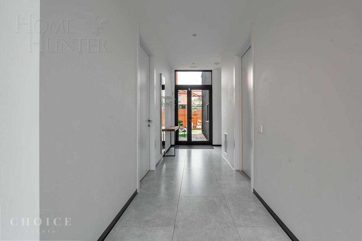 1-этажный коттедж 310 м² с отделкой