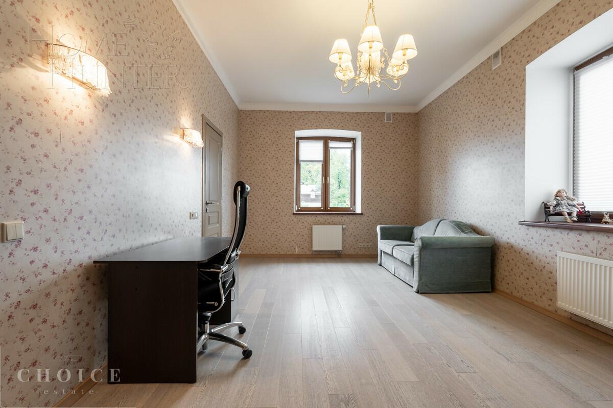 2-этажный коттедж 750 м² с отделкой