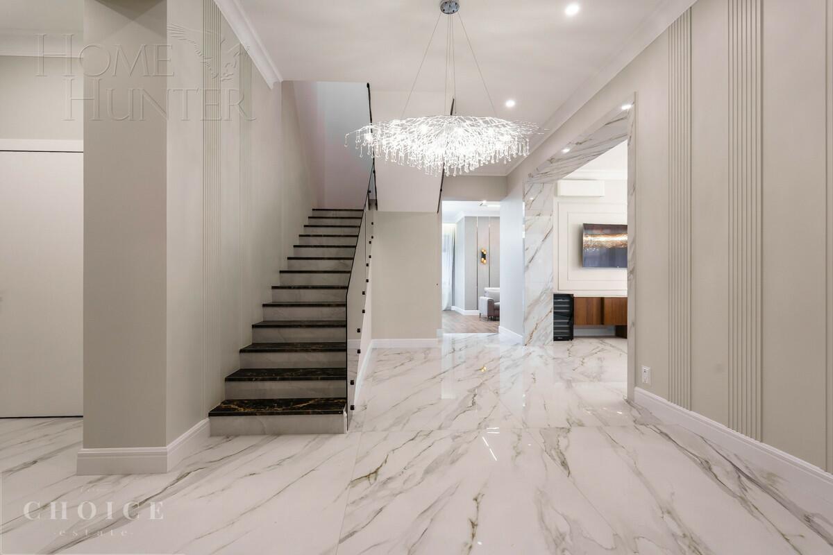 2-этажный коттедж 382 м² с отделкой