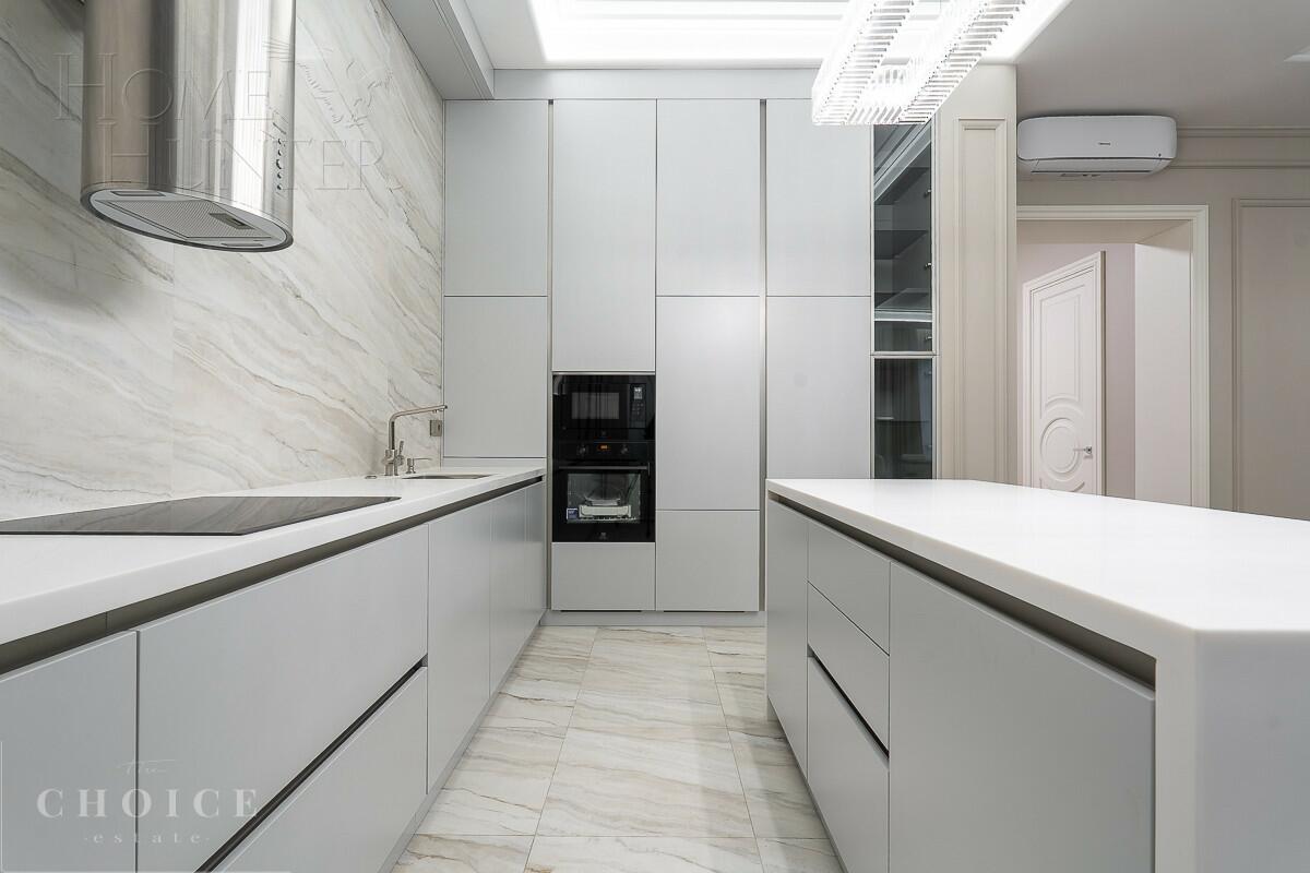 3-этажный таунхаус 271 м² с отделкой