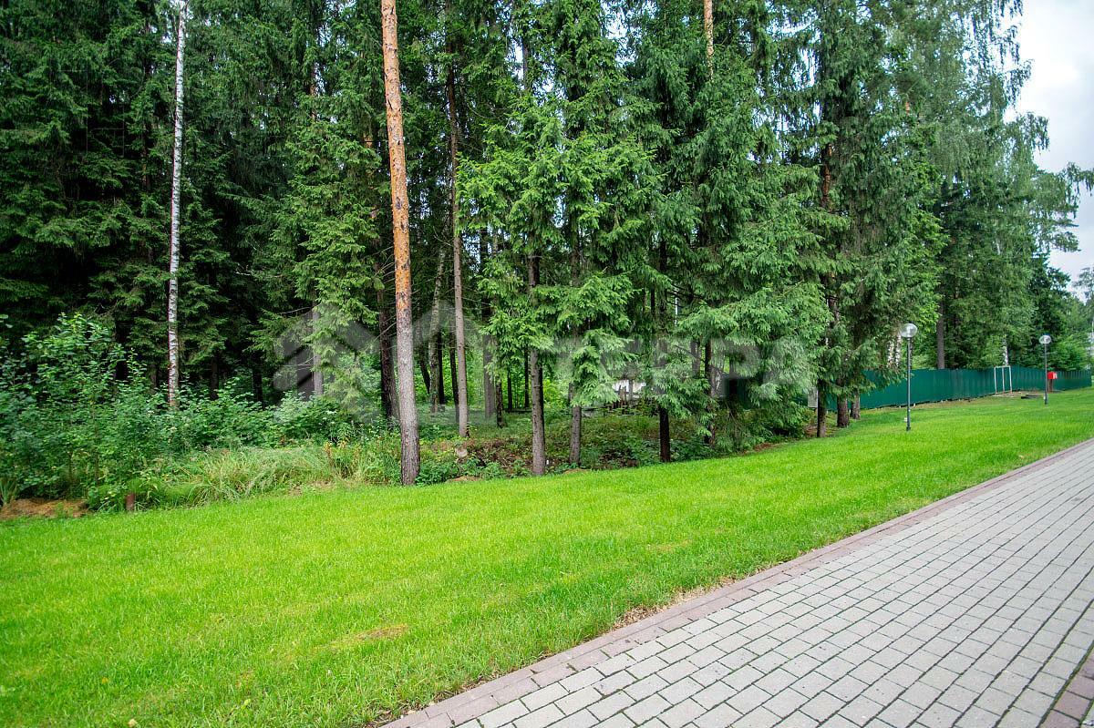 Участок 49.8 сот. в охраняемом поселке