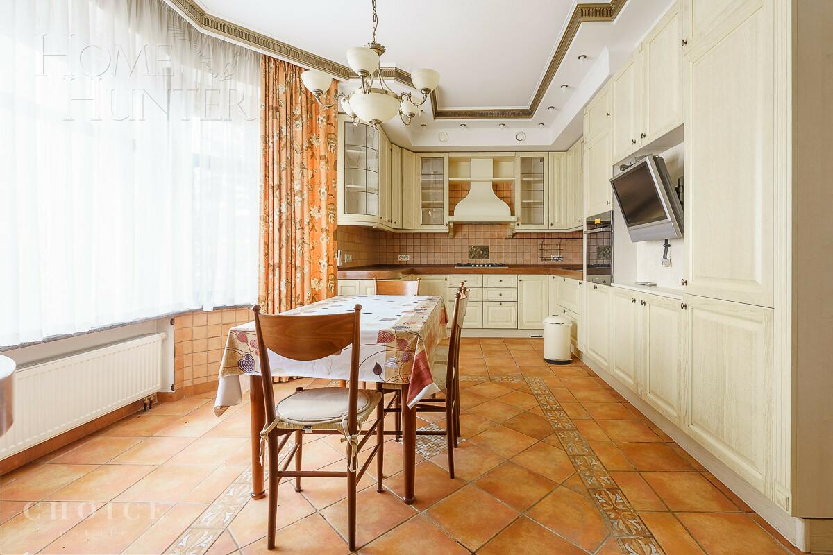 2-этажный коттедж 608 м² с отделкой