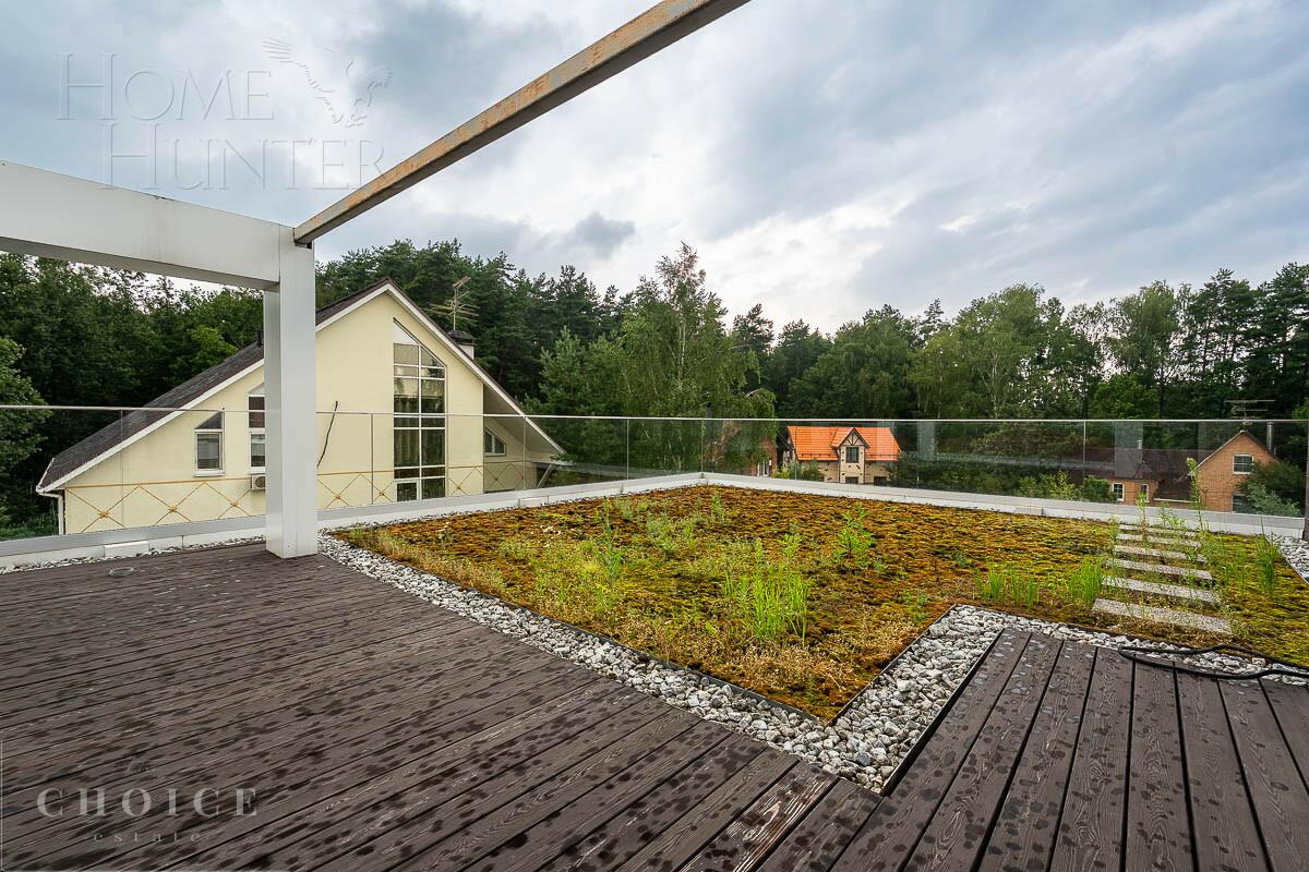 3-этажный коттедж 650 м² с отделкой