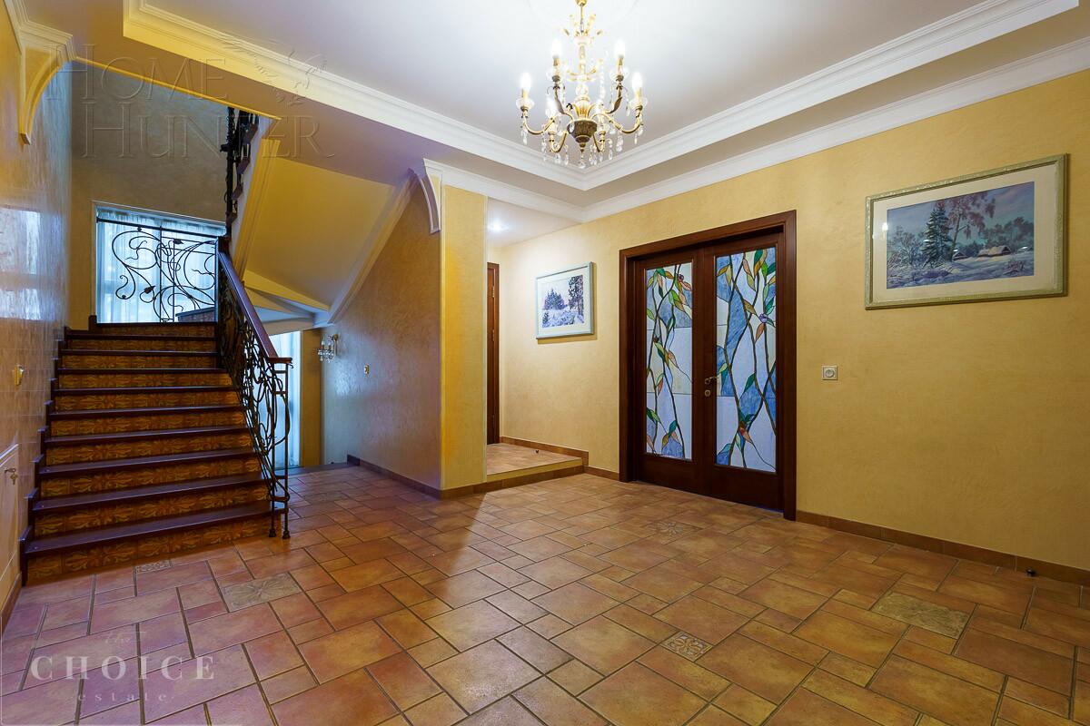 2-этажный коттедж 608 м² с отделкой