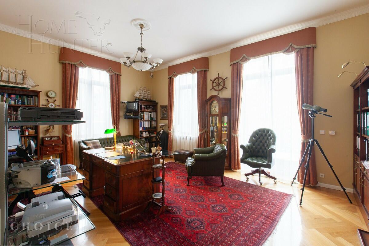 2-этажный коттедж 972.8 м² с отделкой