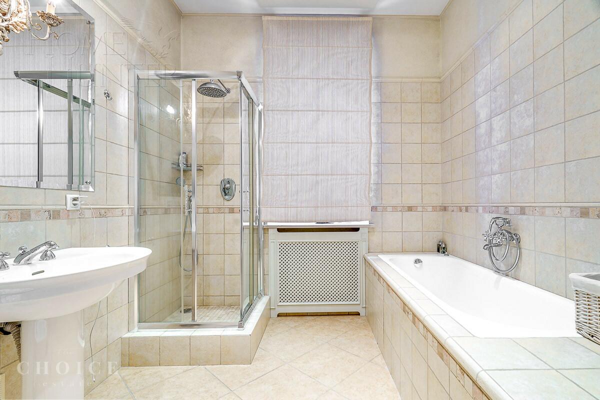 2-этажный коттедж 400 м² с отделкой