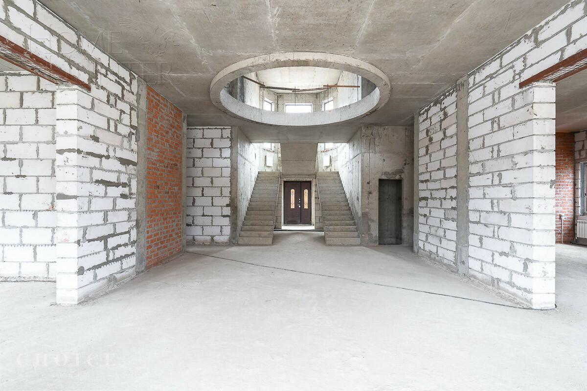 2-этажный коттедж 855 м² без отделки