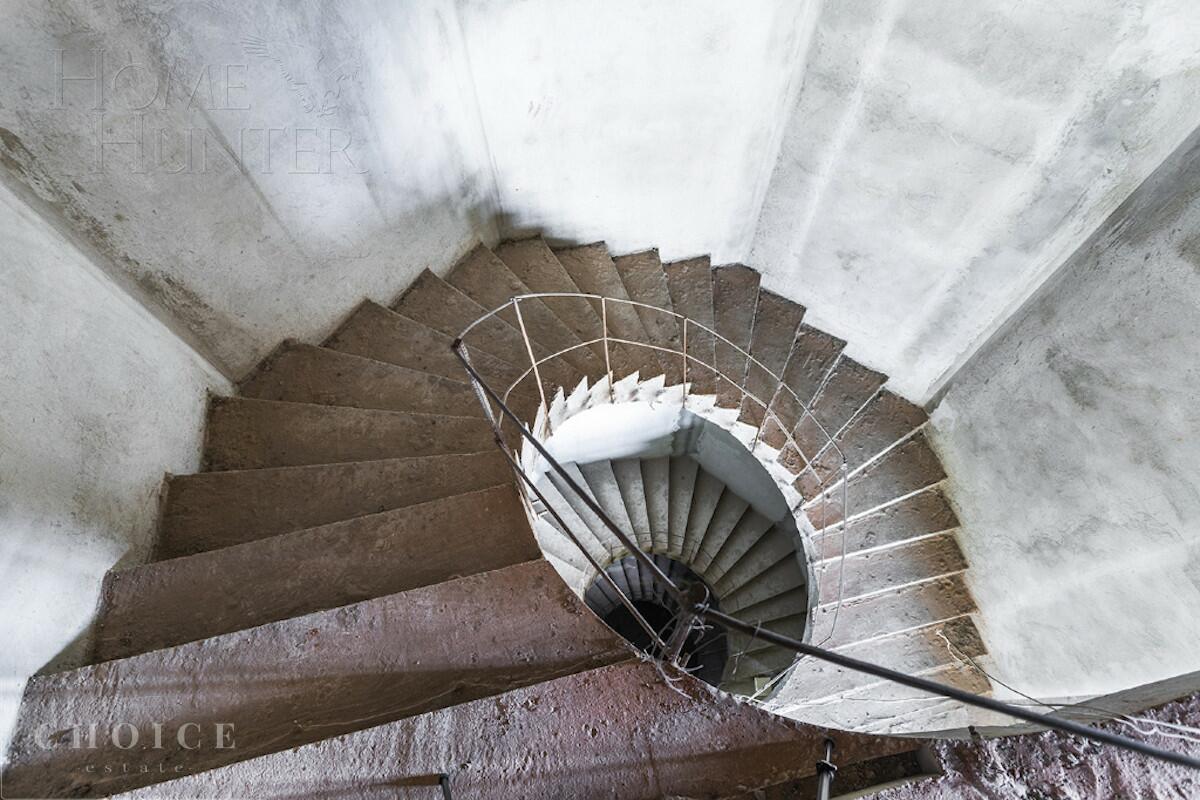 2-этажный коттедж 897 м² без отделки