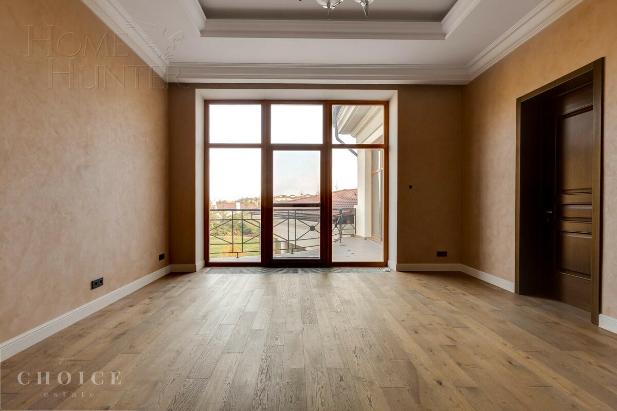 2-этажный коттедж 1 250 м² с отделкой