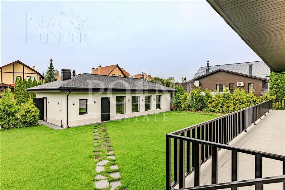 1-этажный коттедж 990 м² с отделкой