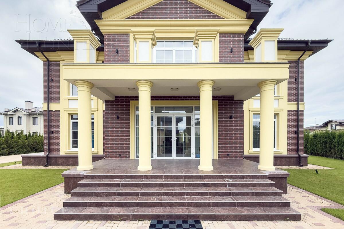 2-этажный коттедж 900 м² с отделкой