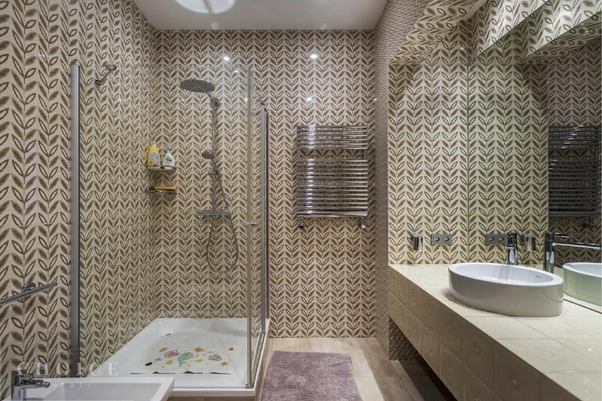 2-этажный коттедж 640 м² с отделкой