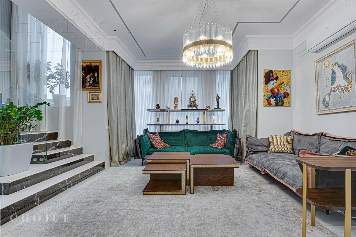 2-этажный коттедж 275 м² с отделкой