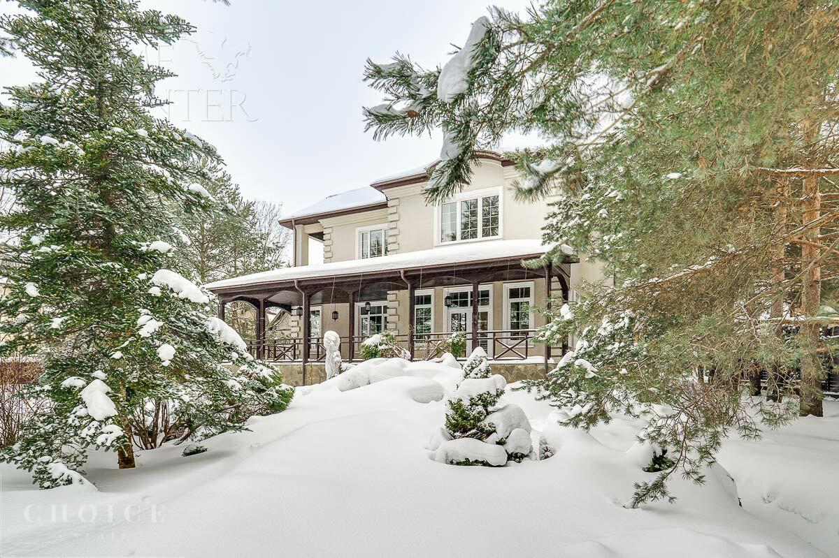 2-этажный коттедж 400 м² с отделкой